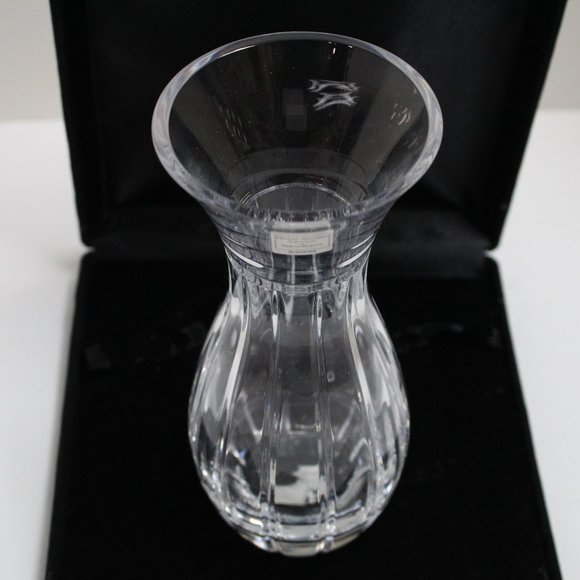 Miller Rogaska Crystal by Reed & Barton Bud Vase - Picture 2 of 15